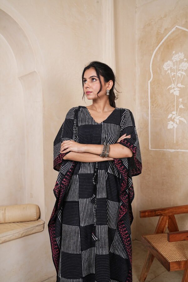 Women’s Black Striped Printed Long Kaftan Dress | Free Size | 52 Inch Length | Relaxed Fit