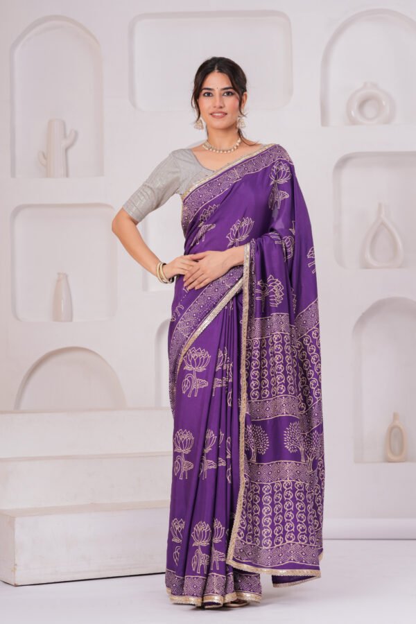 Elegant Muslin Modal Silk Printed Saree with Zari Border & Designer Pallu