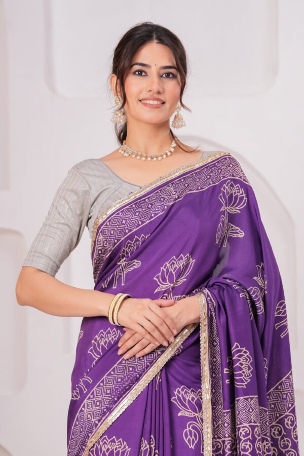 Elegant Muslin Modal Silk Printed Saree with Zari Border & Designer Pallu