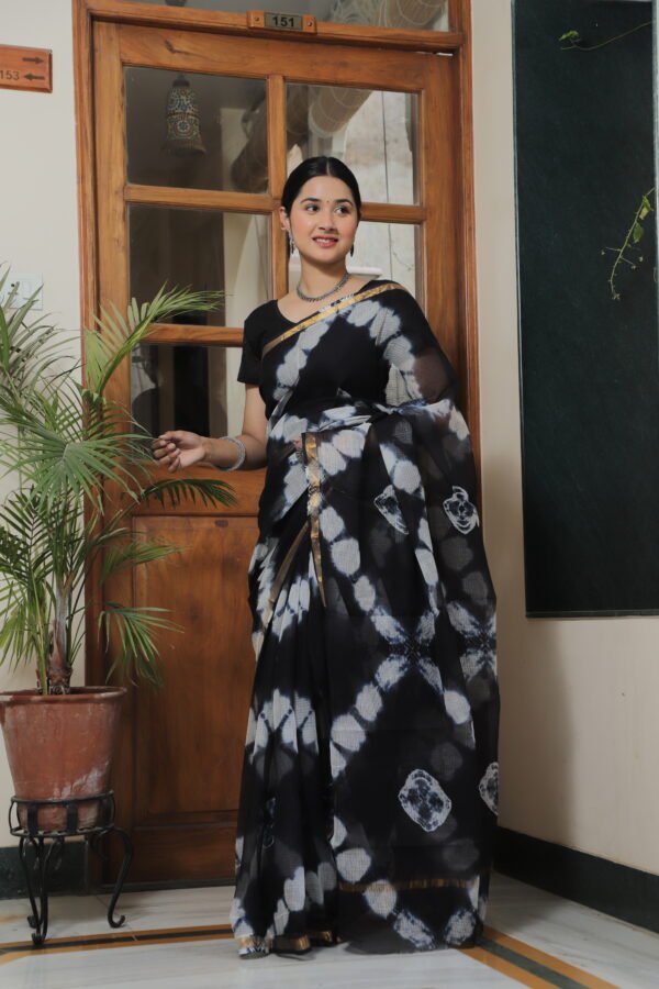 🖤 Premium Kota Doria Tie-Dye Printed Saree with Zari Border