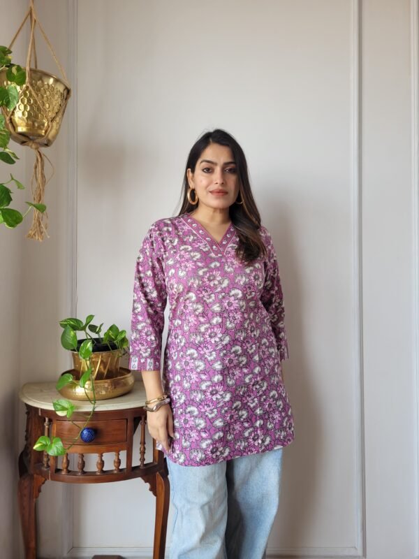 Women’s Pink Floral Printed Casual Top