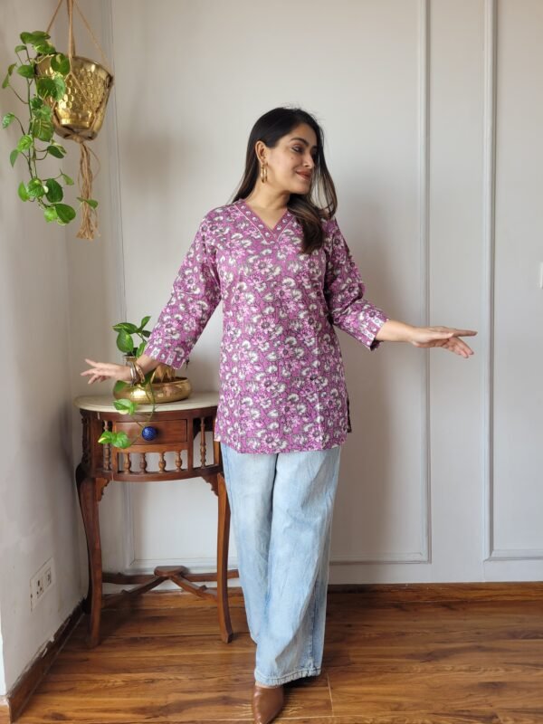 Women’s Pink Floral Printed Casual Top