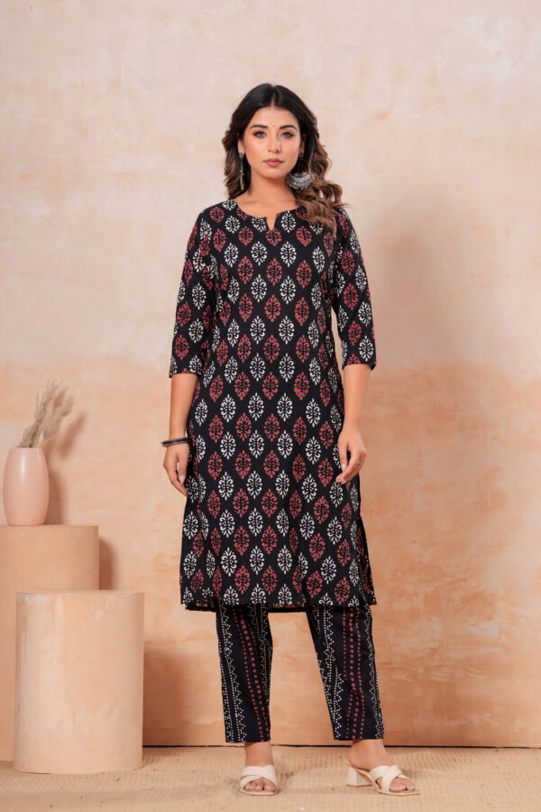 Women’s Printed Kurta Pant Set (Black)