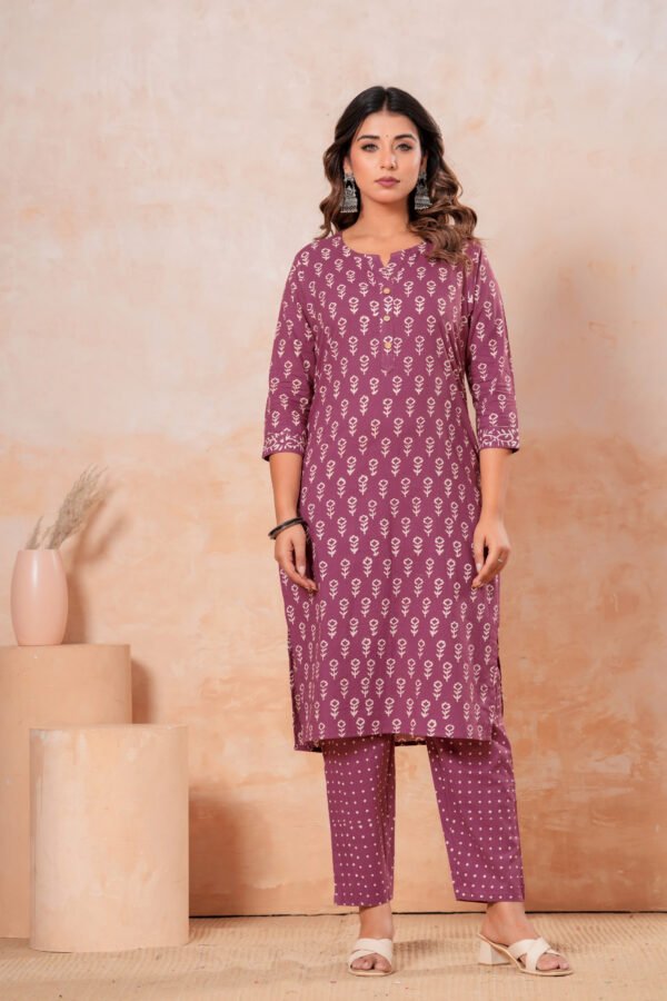 Women’s Printed Kurta Pant Set (Wine/Purple)