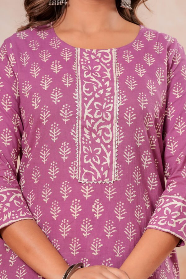 Women’s Printed Kurta Pant Set (Mauve/Purple)