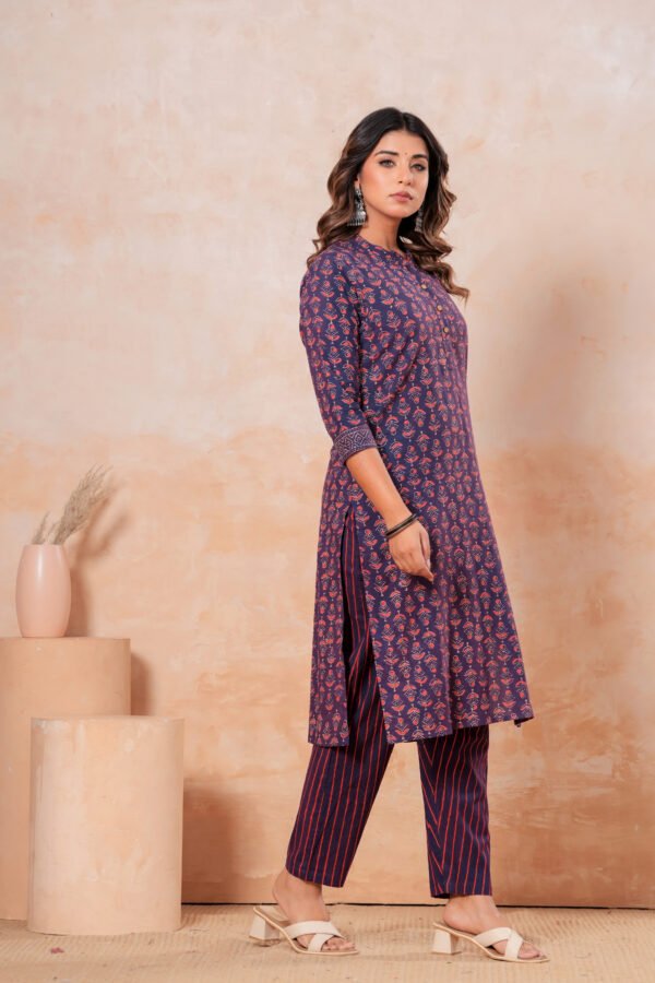 Women’s Printed Kurta Pant Set (Navy Blue & Rust)