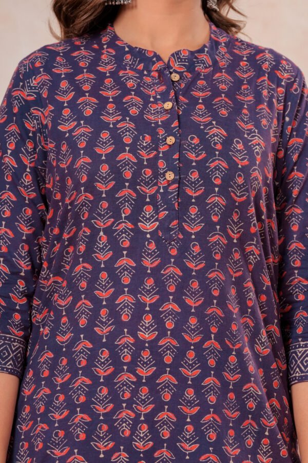 Women’s Printed Kurta Pant Set (Navy Blue & Rust)