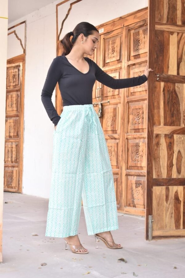 Stylish Free Size Palazzo – Zigzag Printed Casual Wear (Mint Green)