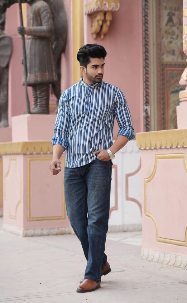 Men’s Stylish Short Kurta – Striped Casual & Ethnic Wear (Blue & White)