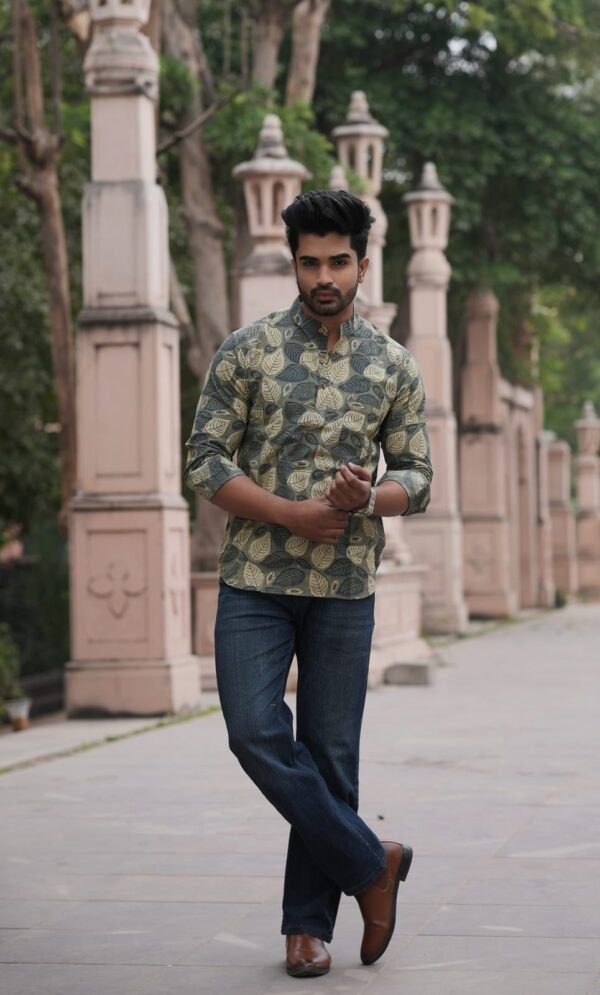 Men’s Printed Short Kurta – Premium Leaf Print (Olive Green)