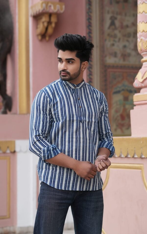 Men’s Stylish Short Kurta – Striped Casual & Ethnic Wear (Blue & White)